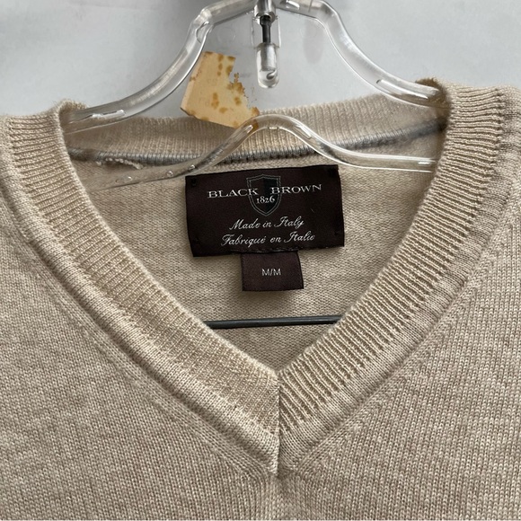 Black Brown 1826 - size m - tan 100% merino Wool V neck Sweater Italy NWOT - Picture 3 of 4